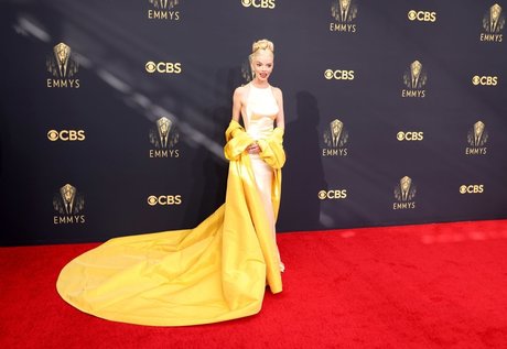 fans avec les yeux bandés art sexy galerie