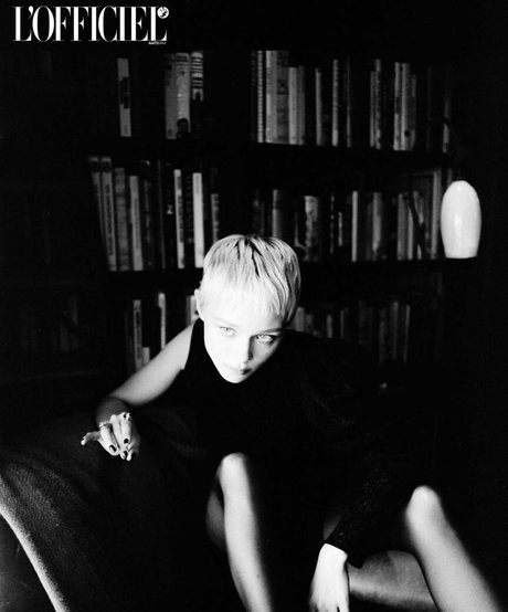 Ivanna Sakhno actrice image