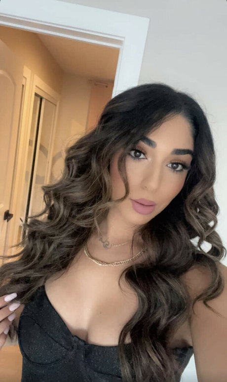 ébène maigre onlyfans xxx haut des photos