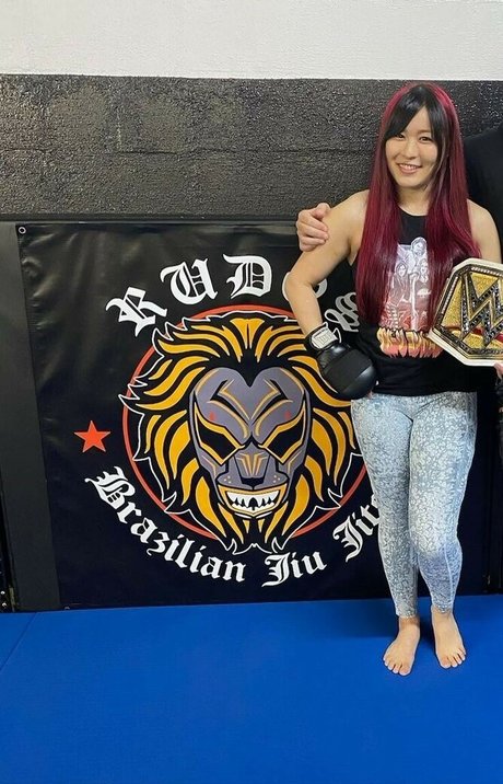 Iyo Sky xxx star du porno photos