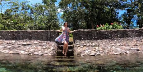 Naomi Wildman actrice porno collection