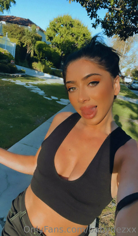 babydezxx star du porno de haute qualité photos