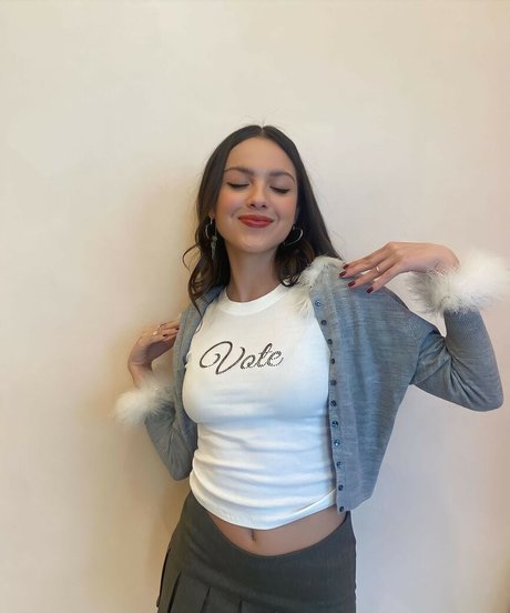 Olivia Rodrigo modèle de haute qualité image