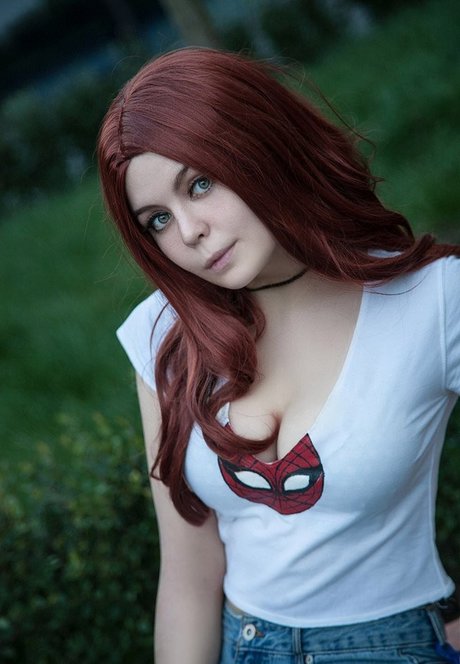 asami gate jolie actrice photos