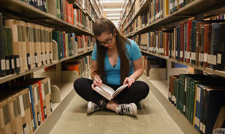 chatte nue onlyfans gratuit sympa photo