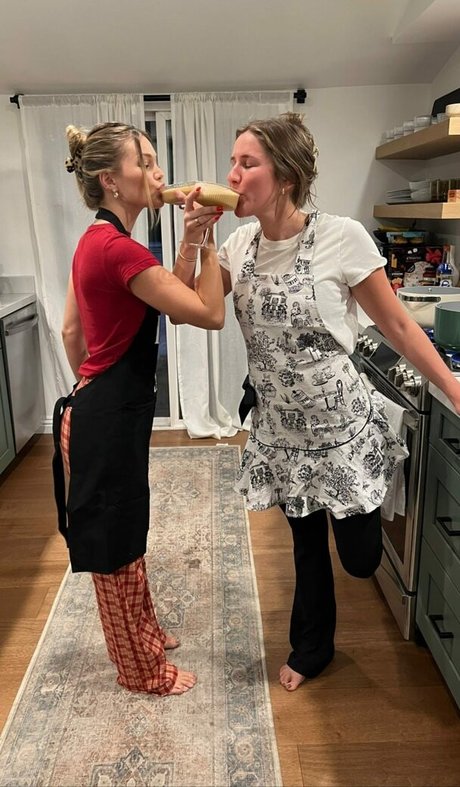 Olivia Holt belle étoile archive