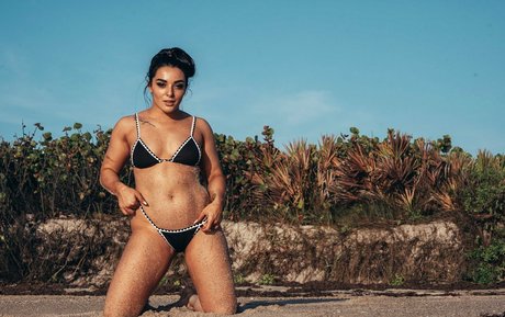 Deonna Purrazzo star érotique archive
