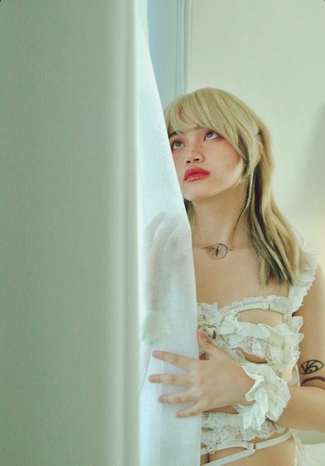 Sab Sangria modèle magnifique img