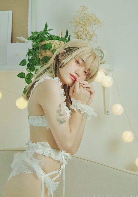 Sab Sangria star du porno érotique galerie