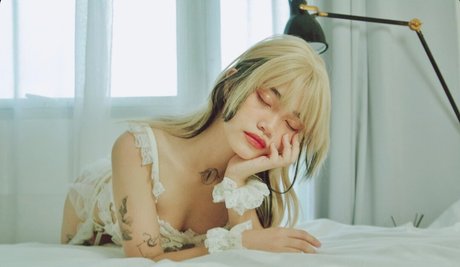 Sab Sangria actrice xxx img