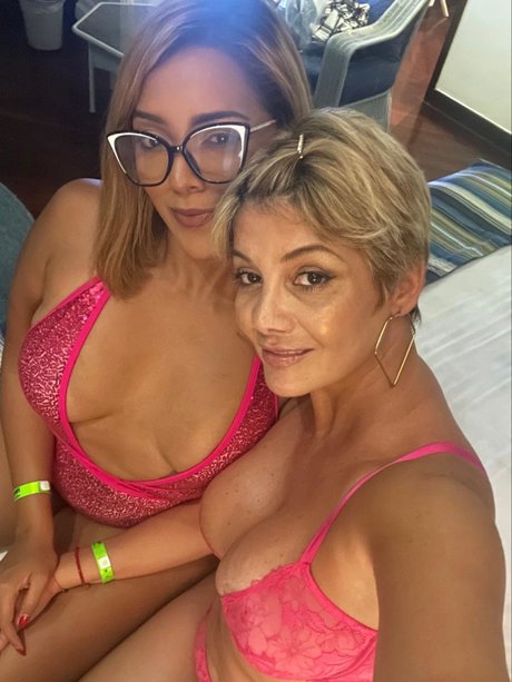 Monicest modèle de sexe collection