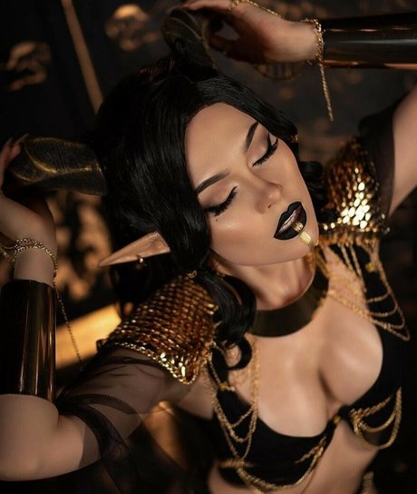 blonde étudiante onlyfans joli img