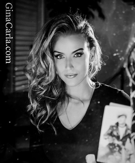 Gina Carla star du porno érotique galeries