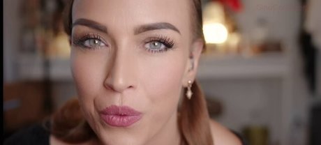 Gina Carla star exclusive images