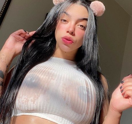 gros clitoris uniquementfans chaud photos