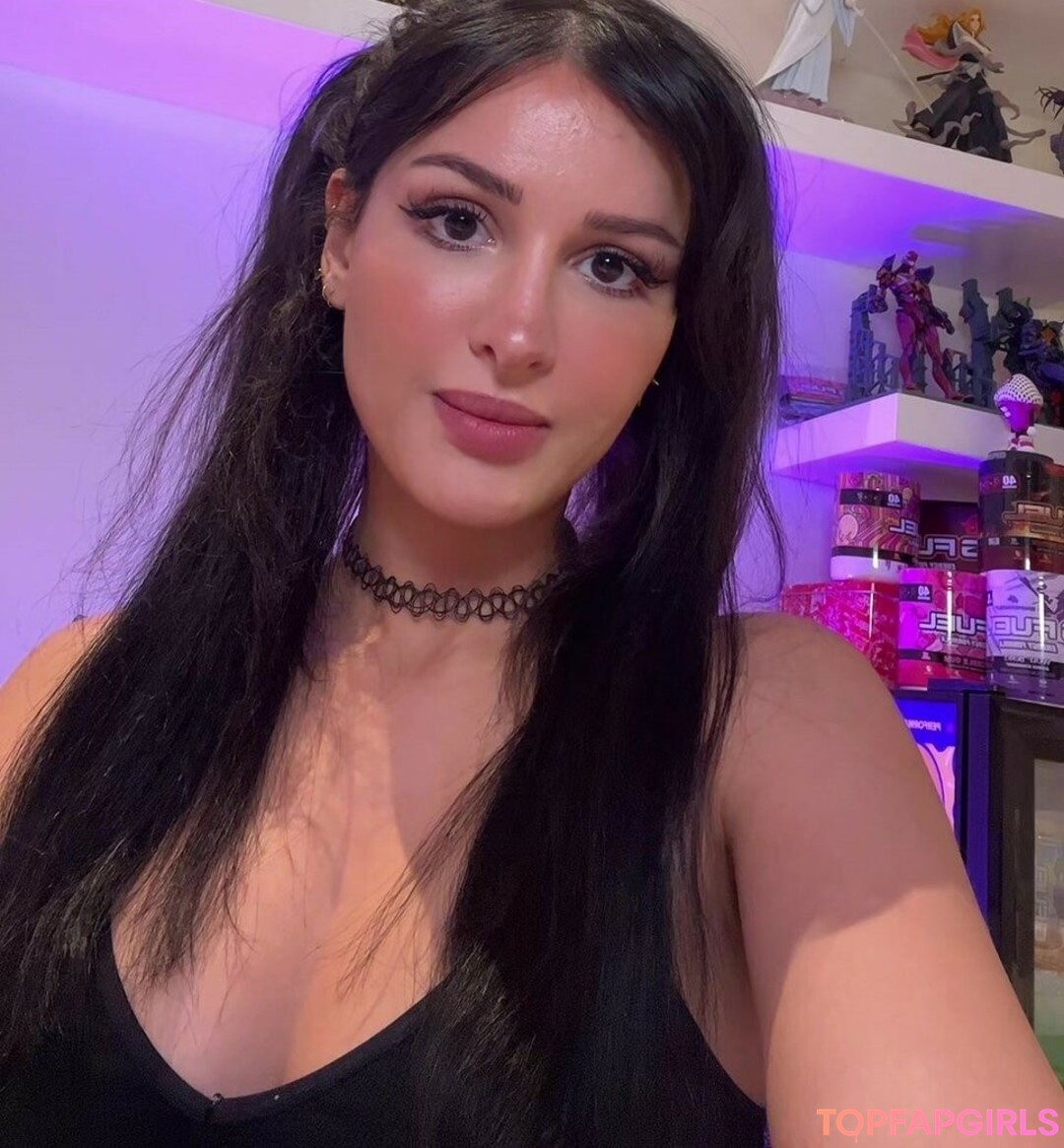 Sssniperwolf étoile adulte des photos