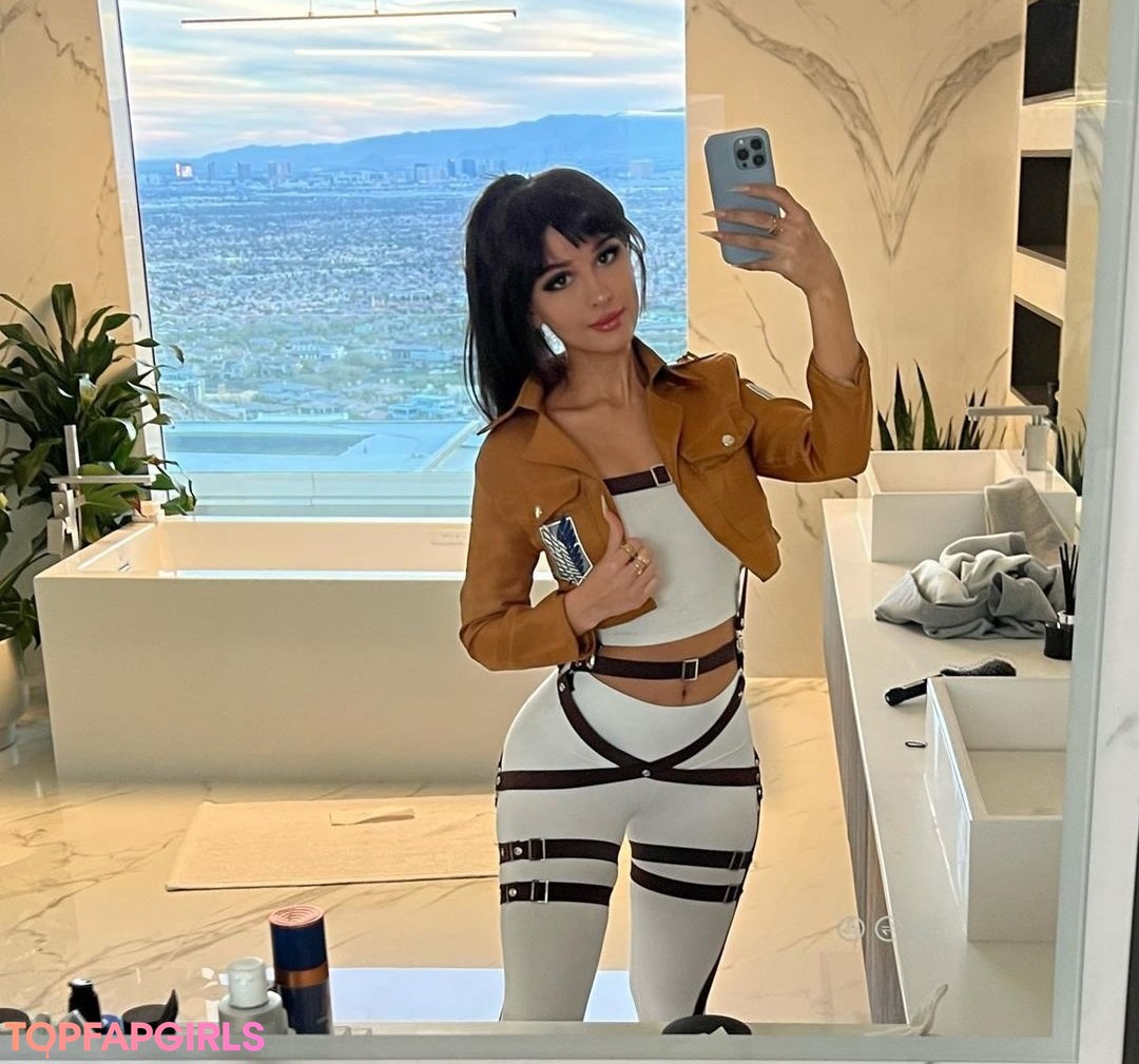 Sssniperwolf star du porno de haute qualité archive