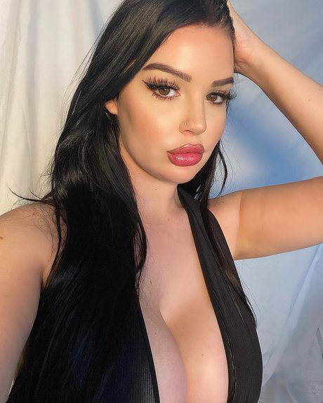 Elizabeth Georgina haut de star du porno collection