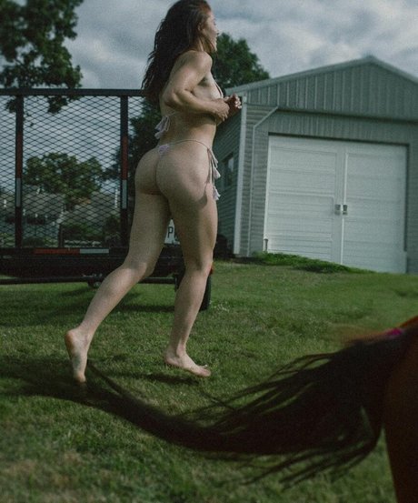 Alanna Jade Taylor haut modèle img