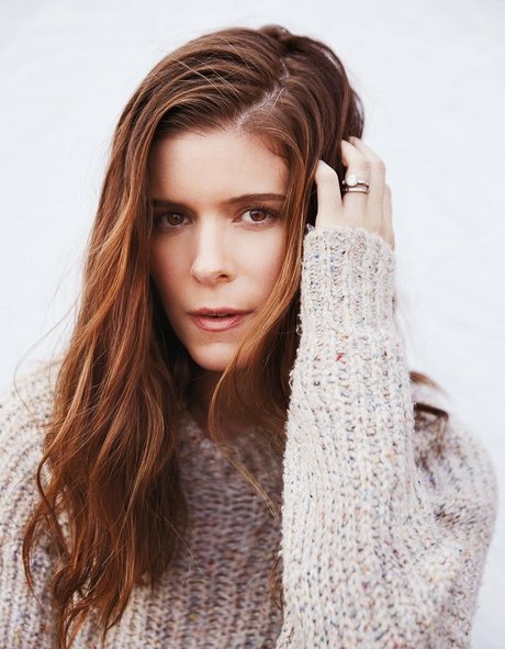Kate Mara modèle érotique collection