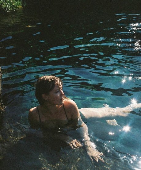 Berta Andrea Sndal modèle de haute qualité des photos