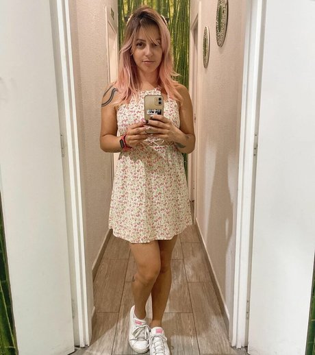 Dani Botan xxx étoile galeries