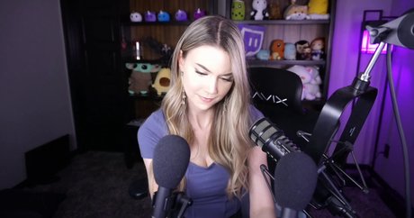 Dizzykitten star du porno de haute qualité photos