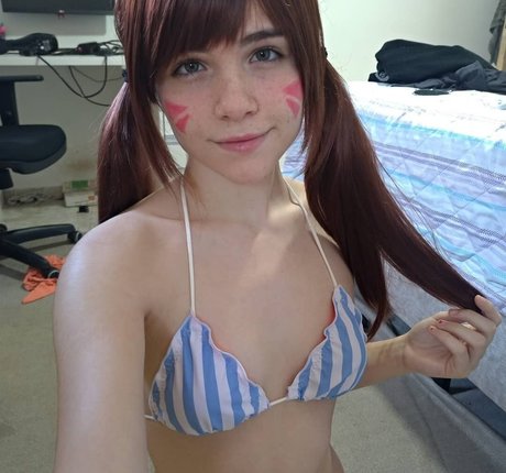 cristinysam modèle exclusif image