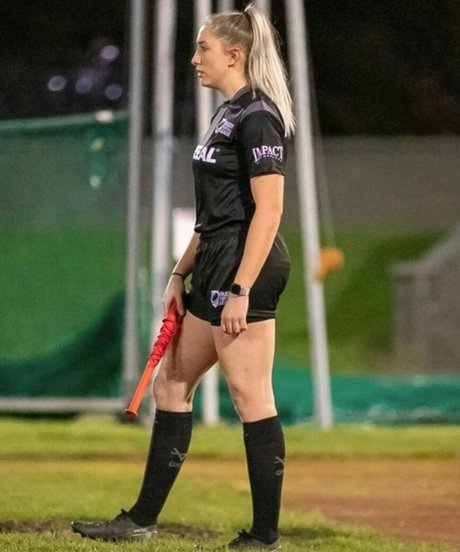 Caitlin Beevers actrice de nus archive