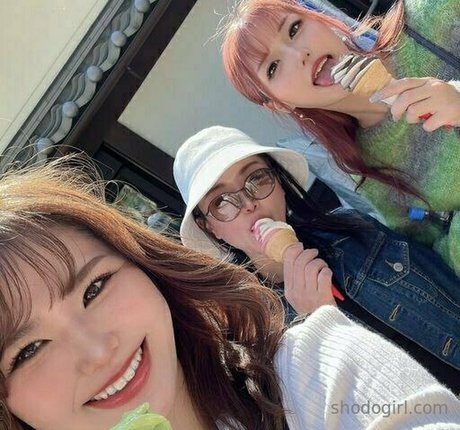 fétichisme des pieds asiatiques onlyfans gratuit xxx image