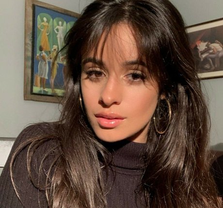 Camila Cabello étoile nue galerie