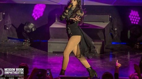 Camila Cabello star du porno exclusive images