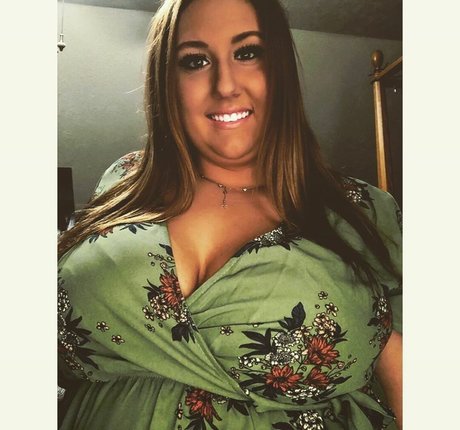 Lauren Lincoln star du porno nue archive