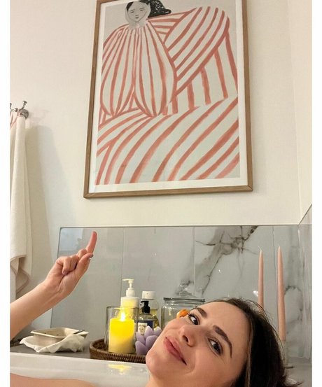 Nicolle Gironda star pornographique images