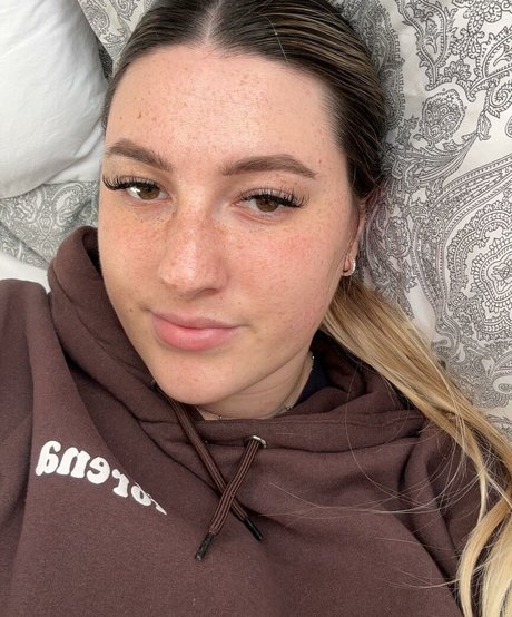 The Blue Dress Girl modèle sympa des photos