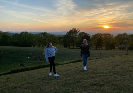 The Blue Dress Girl jolie actrice des photos