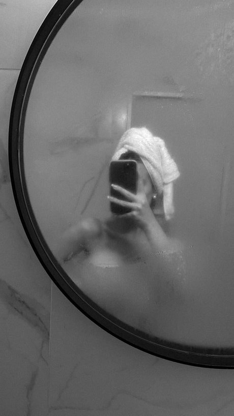 Sol Aguilera star du porno belle photos