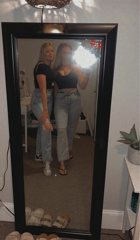 Angelina Cross modèles nus photos