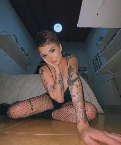 Delfi Peralta modèle galerie