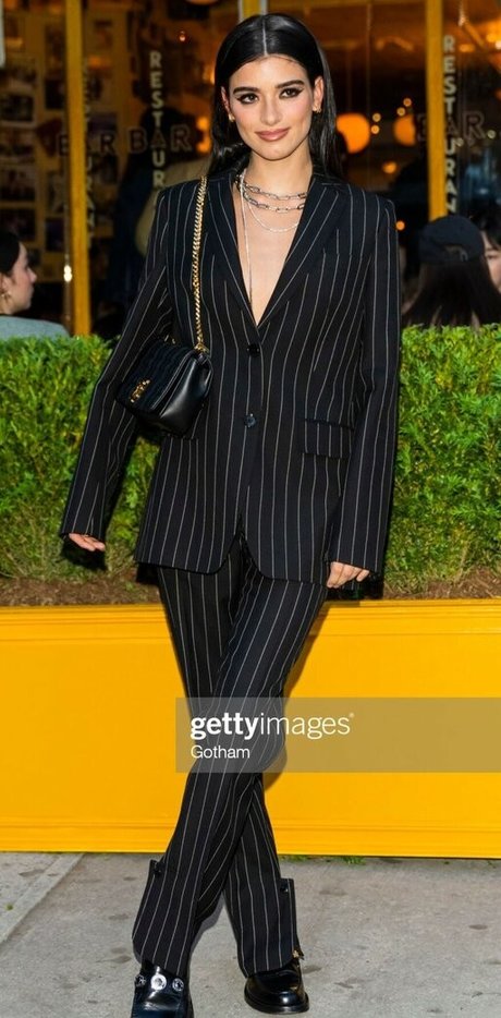 Dixie D Amelio modèle gratuit img