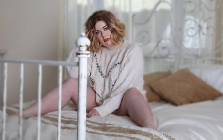 fans de chatte noire uniquement haut nu photos