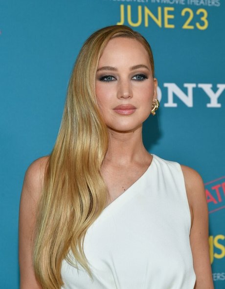 fans de grosses femmes aux gros seins uniquement adulte xxx image