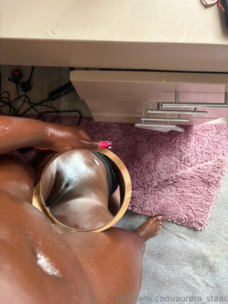 aurora staar modèle exclusif galerie