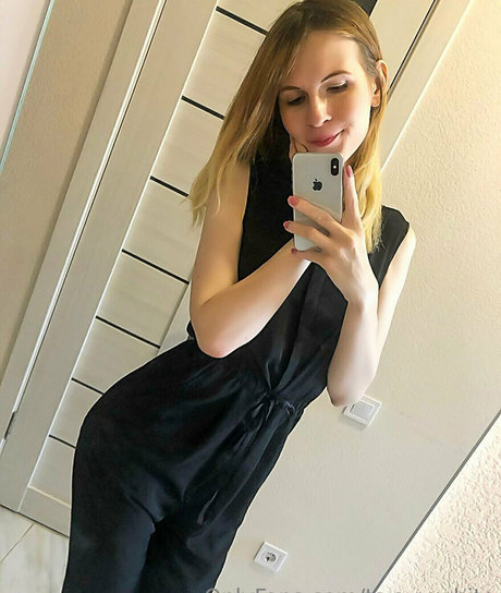 ts avy white star du porno sexy archive