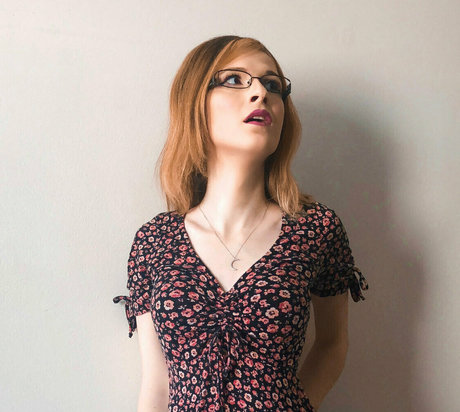 ts avy white actrice sexy archive