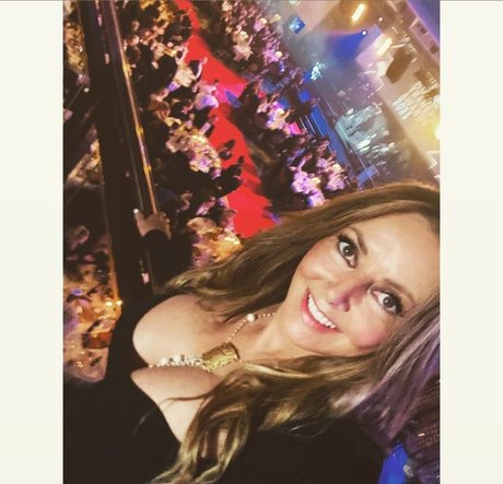 Carol Vorderman étoile nue des photos