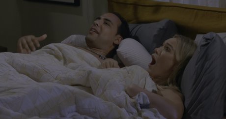 Hilary Duff nus de stars du porno img