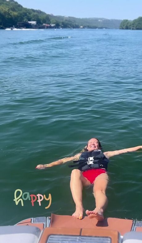 Hilary Duff étoile de l'art archive