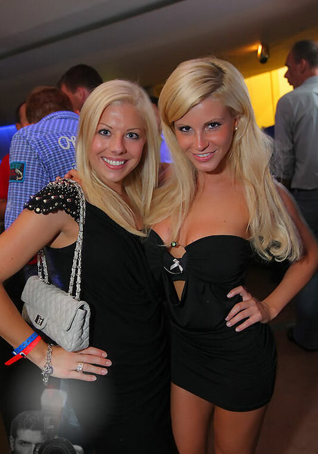 belle ladyboy onlyfans pornographique en haute définition image