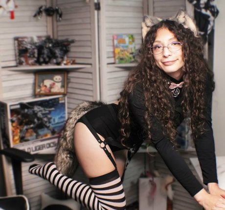 itwhiskarafterdark beau modèle galerie